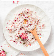 Load image into Gallery viewer, Revitalizing Bath Soaking Salts
